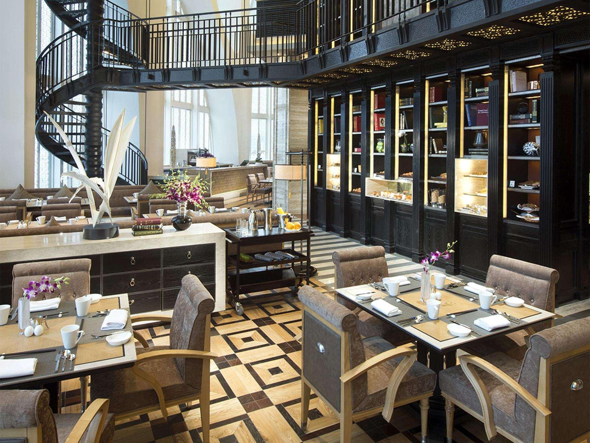 Отель Conrad Beijing By Hilton Экстерьер фото
