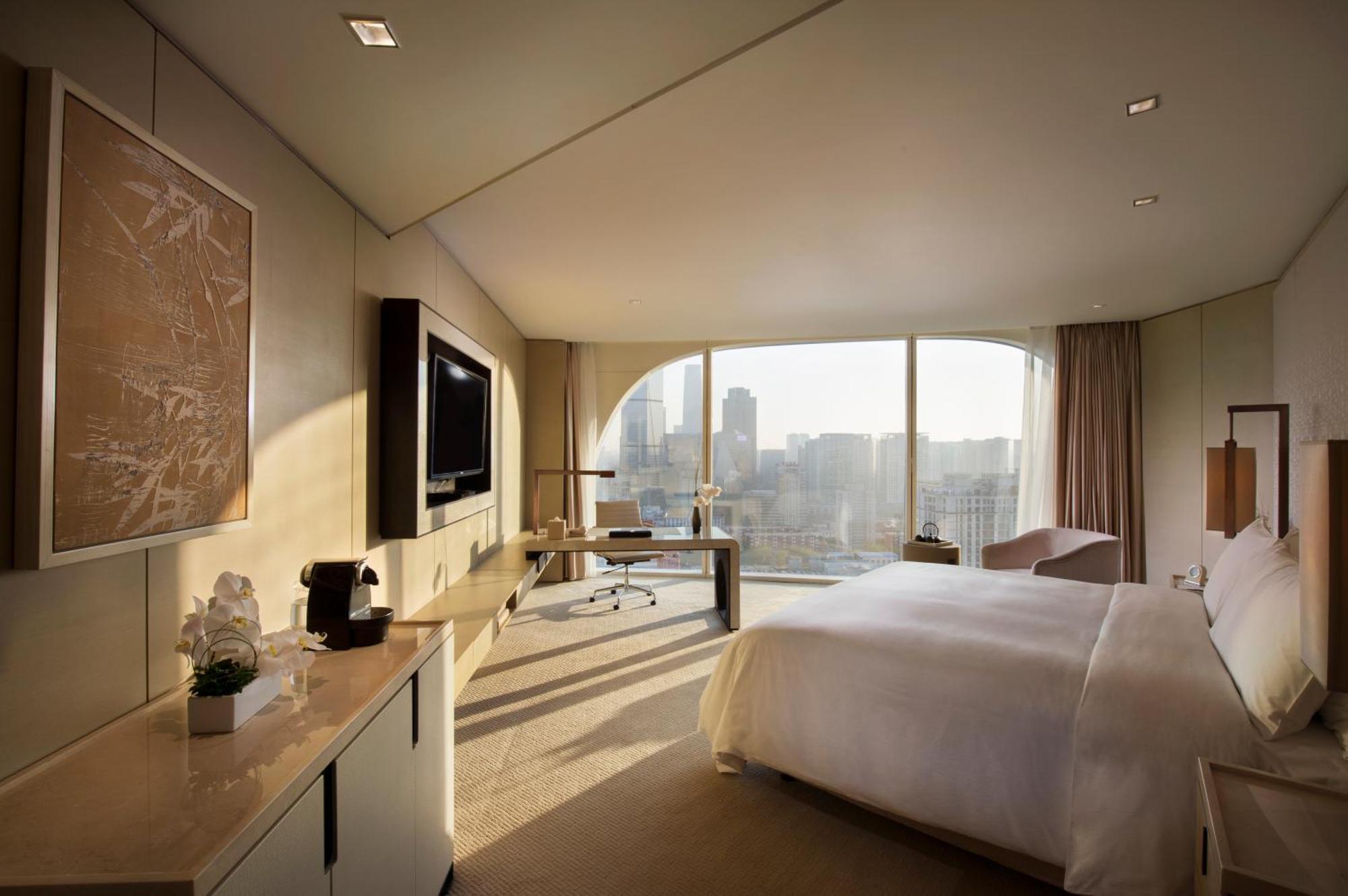 Отель Conrad Beijing By Hilton Экстерьер фото