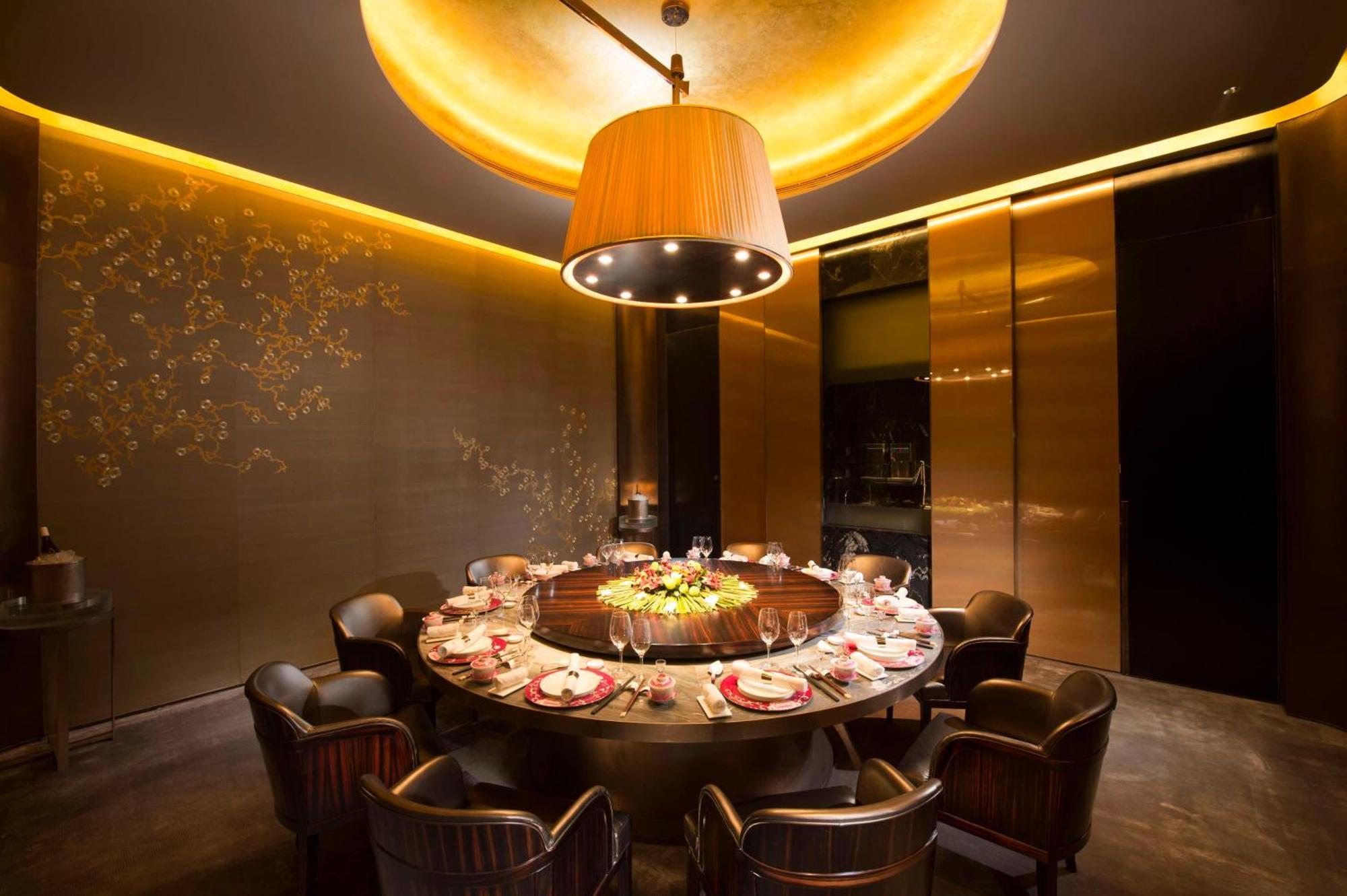 Отель Conrad Beijing By Hilton Экстерьер фото