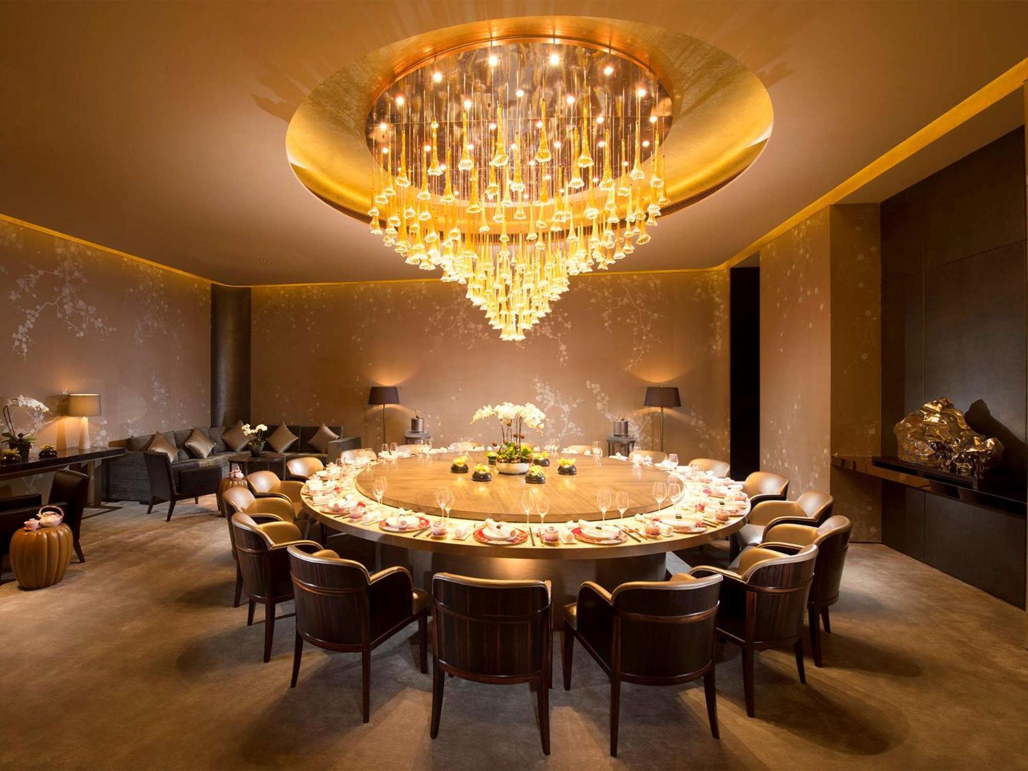 Отель Conrad Beijing By Hilton Экстерьер фото
